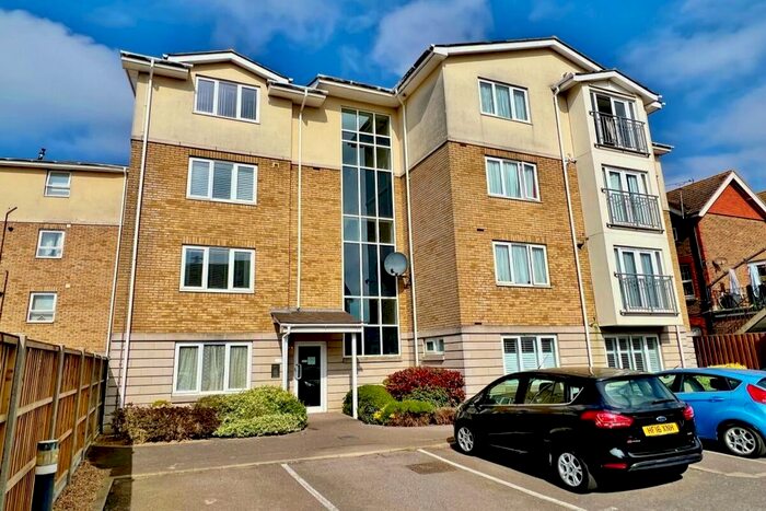 1 Bedroom Flat To Rent In Victoria Drive, Bognor Regis, PO21