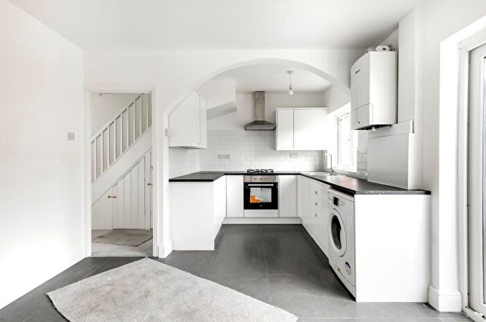 3 Bedroom Property To Rent In Westoe Road, Edmonton, N9