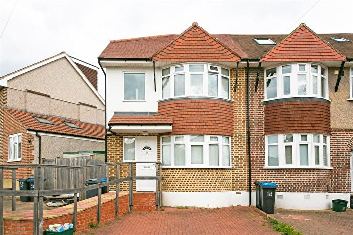 4 Bedroom End Terrace House To Rent In Churston Drive, Morden, SM4
