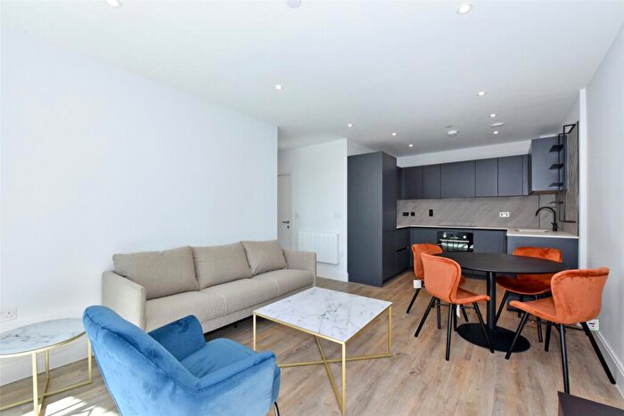 2 Bedroom Apartment To Rent In Darjeeling House, Memorial Avenue, Slough, SL1