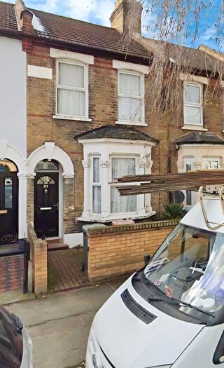 3 Bedroom House To Rent In Lorne Road, London, E7