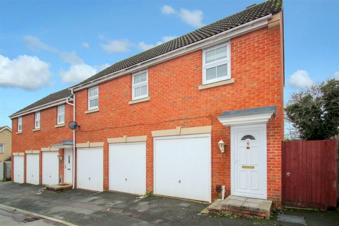 2 Bedroom Apartment To Rent In Waggoner Close, Swindon, SN25