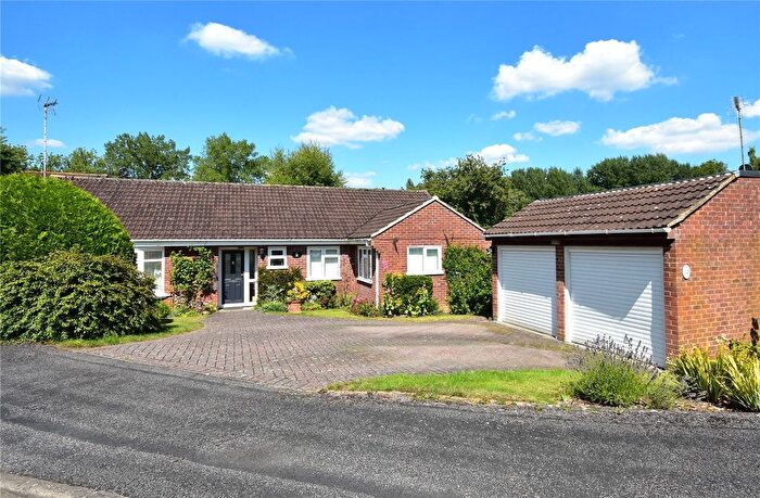 3 Bedroom Bungalow For Sale In Handcroft Close, Crondall, Farnham, Surrey, GU10