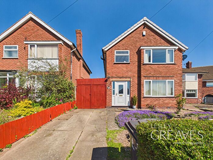 3 Bedroom Detached House For Sale In South View Road, Carlton, Nottingham, NG4