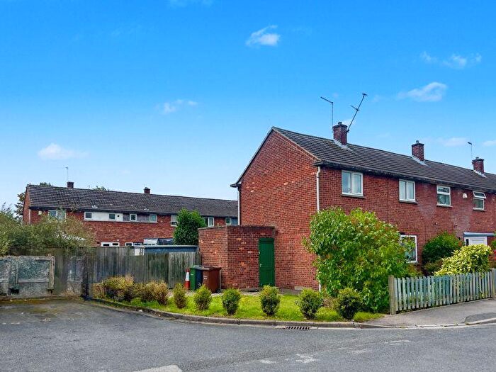2 Bedroom End Of Terrace House For Sale In Anzio Close, Lincoln, LN1