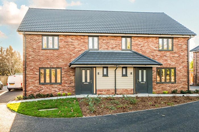 3 Bedroom Semi Detached House For Sale In Patternmaker Close, Thetford, IP24