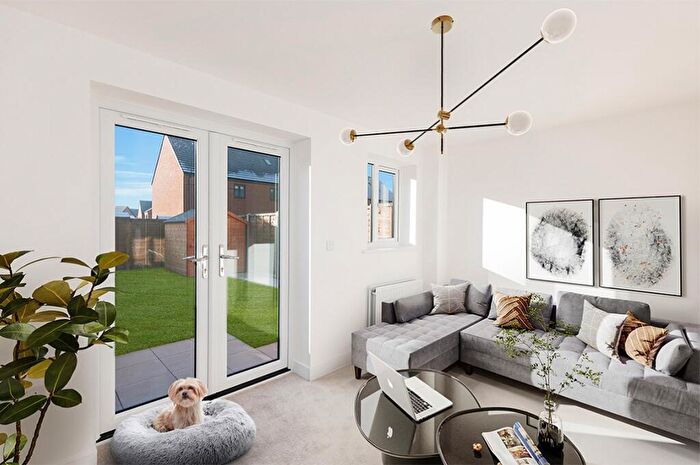 3 Bedroom Terraced House To Rent In Bucklers Park, RG40