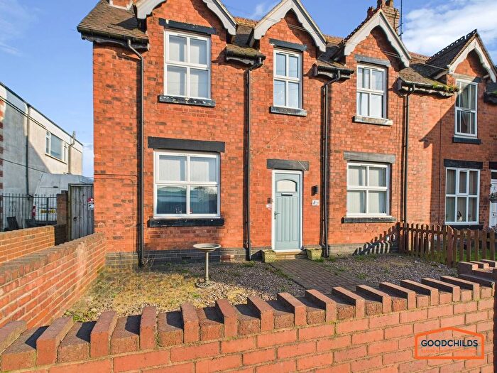 2 Bedroom Semi Detached House For Sale In Lindon Road, Walsall, WS8