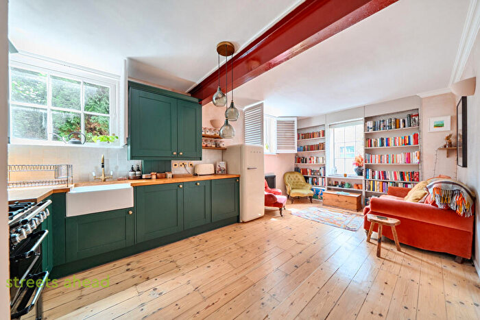 2 Bedroom Apartment For Sale In Havelock Road, Croydon, CR0