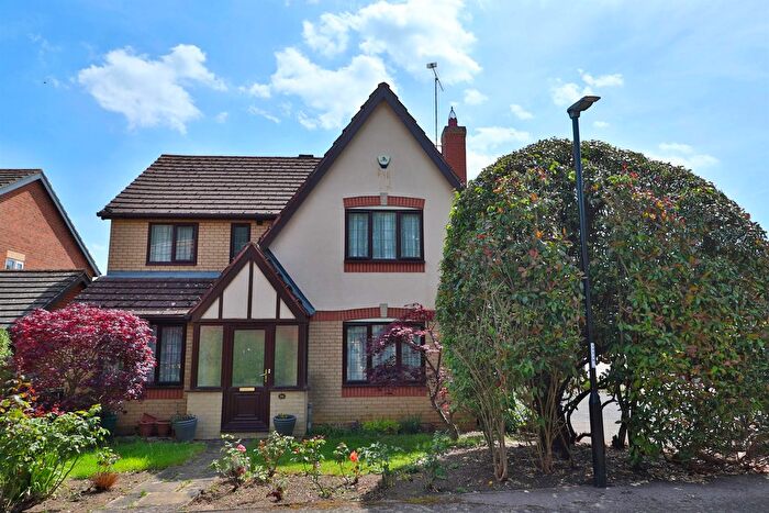 4 Bedroom Detached House For Sale In Webb Close, Oundle, Peterborough, PE8