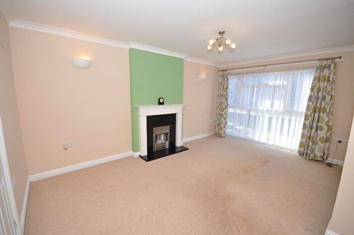 3 Bedroom Terraced House To Rent In Arbour Lane, Chelmsford, Essex, CM1