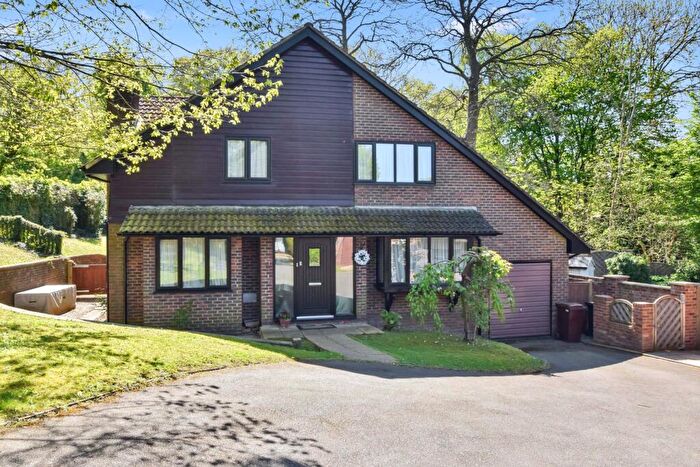 4 Bedroom Detached House For Sale In Feldspar Close, Walderslade Woods, Chatham, ME5