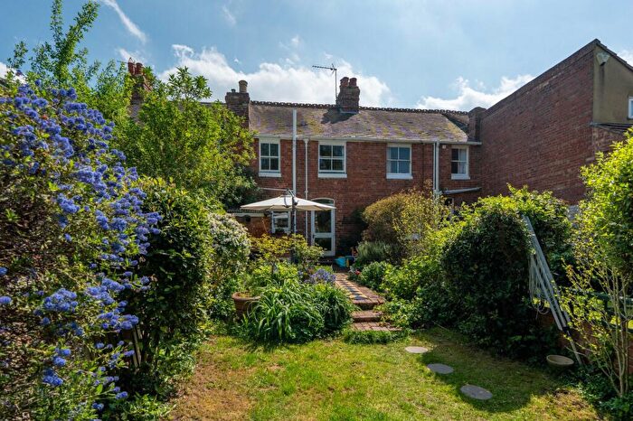 2 Bedroom Terraced House For Sale In Sunningwell Road, Oxford, OX1