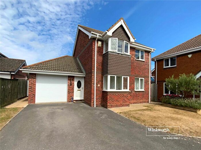 4 Bedroom Detached House For Sale In Kingfisher Way, Mudeford, Christchurch, Dorset, BH23