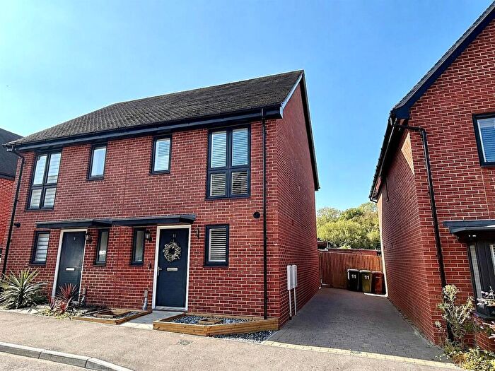 2 Bedroom Semi Detached House For Sale In Coldland Road, Whiteley, PO15