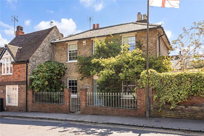 3 Bedroom House For Sale In Deanway, Chalfont St. Giles, Buckinghamshire, HP8