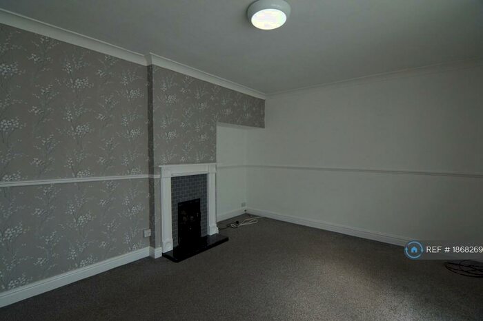 3 Bedroom Terraced House To Rent In Greswold Close, Coventry, CV4