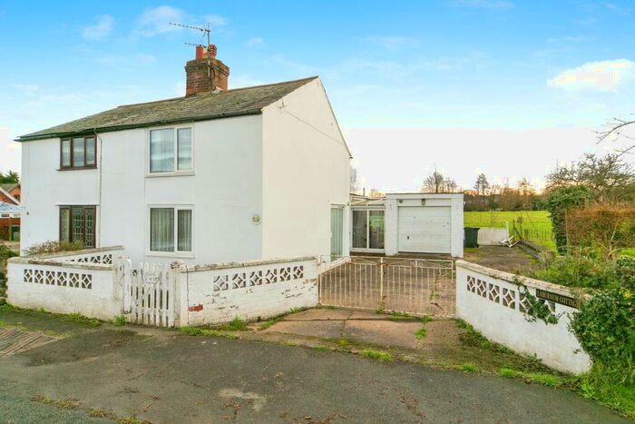 2 Bedroom Semi-Detached House For Sale In Old Warren, Broughton, Caer, Old Warren, CH4