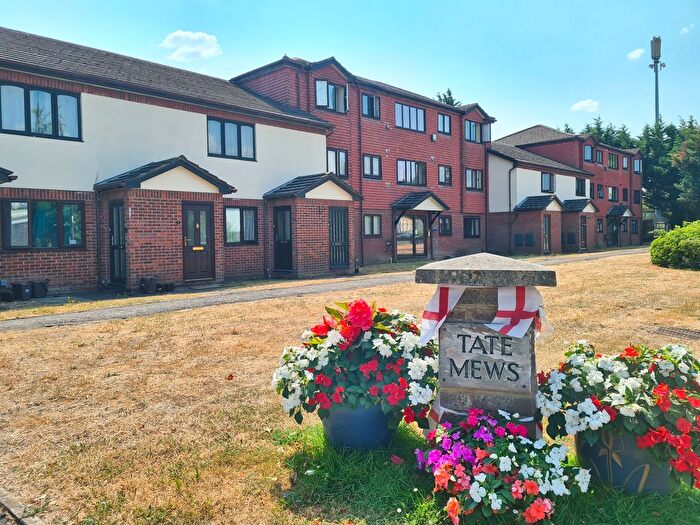 1 Bedroom Flat For Sale In Tate Mews, Redbridge, SO15