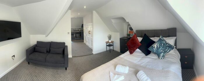 1 Bedroom Flat To Rent In Blanche Lane, South Mimms, Potters Bar, EN6