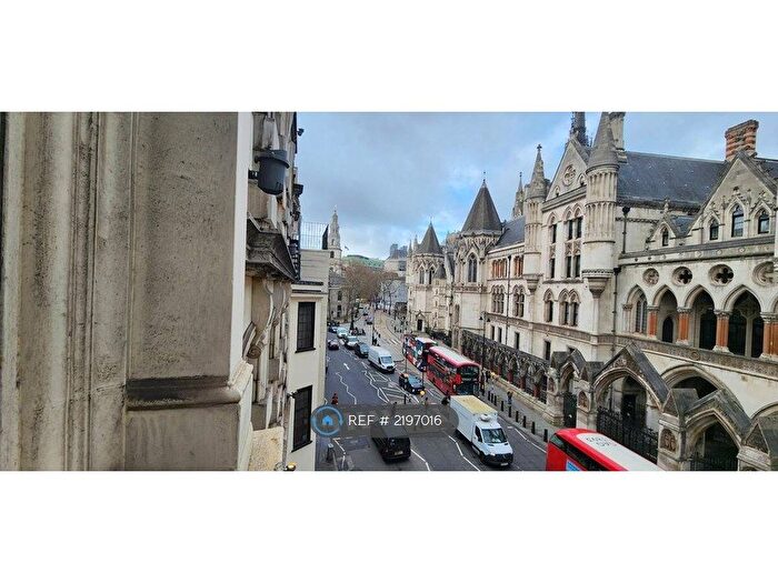 Studio To Rent In Strand, London, WC2R