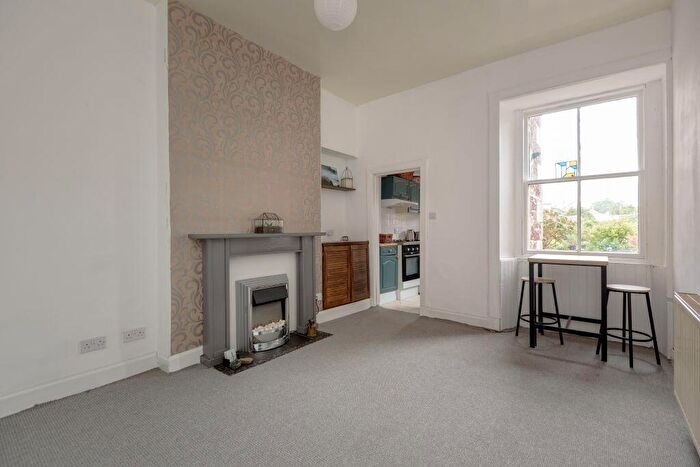 2 Bedroom Flat For Sale In School Road, East Linton, East Lothian, EH40