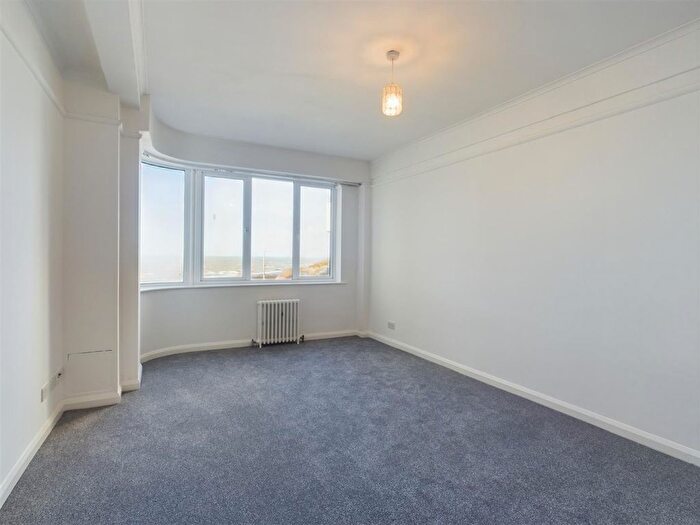 2 Bedroom Flat To Rent In St. Margarets, High Street, Rottingdean, BN2