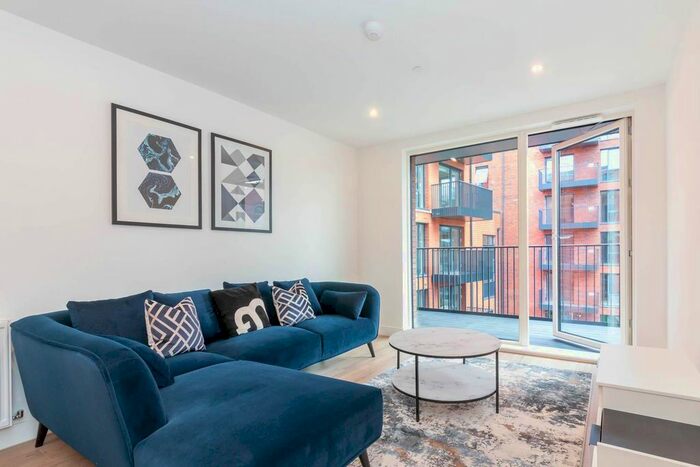 2 Bedroom Flat For Sale In The Barker, Snow Hill Wharf, Shadwell Street, B4