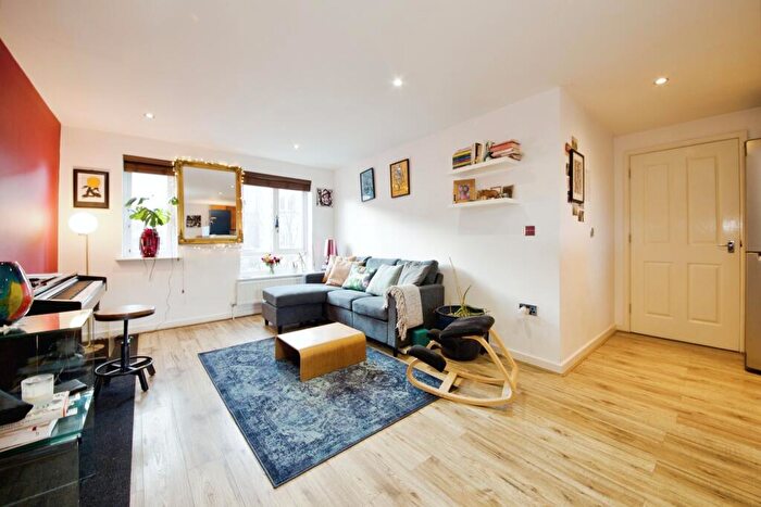 1 Bedroom Flat To Rent In Campion Road, E10