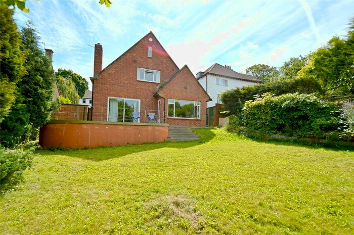 3 Bedroom Detached House To Rent In Graham Road, Purley, CR8