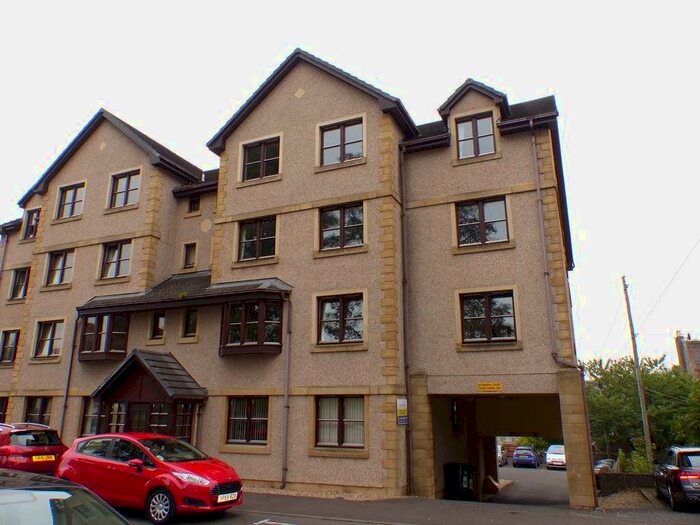 2 Bedroom Flat To Rent In Raeburn Court, Perth, PH2