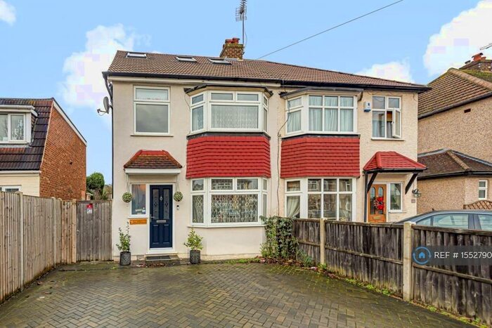 4 Bedroom Semi-Detached House To Rent In Cottimore Crescent, Walton-On-Thames, KT12