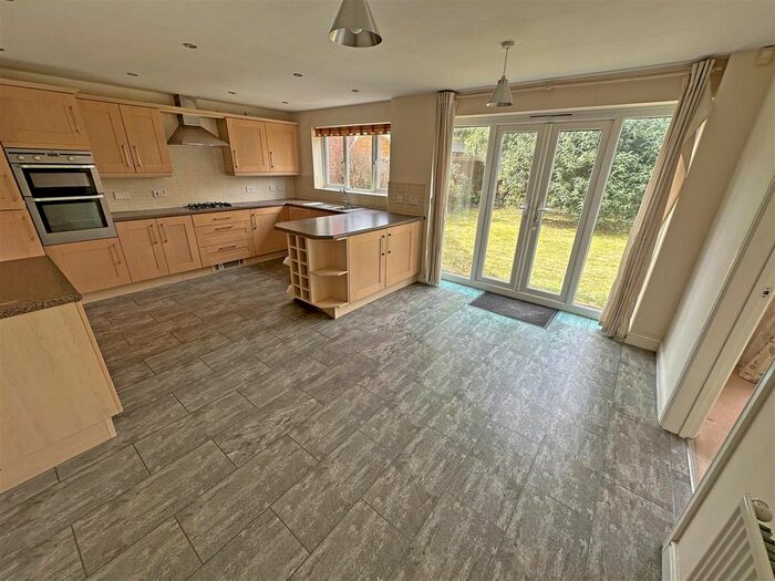 4 Bedroom Detached House For Sale In Valley Gardens Kingsway, Quedgeley, Gloucester, GL2