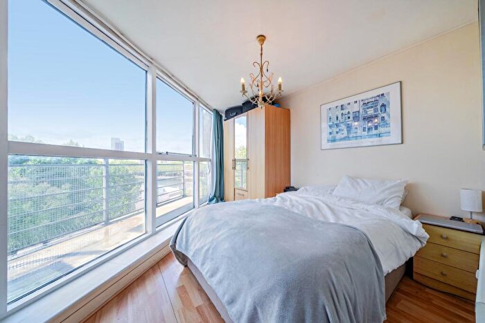 1 Bedroom Flat For Sale In Sweden Gate, London, SE16