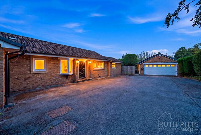 3 Bedroom Bungalow For Sale In Pontefract Road, Ackworth, WF7
