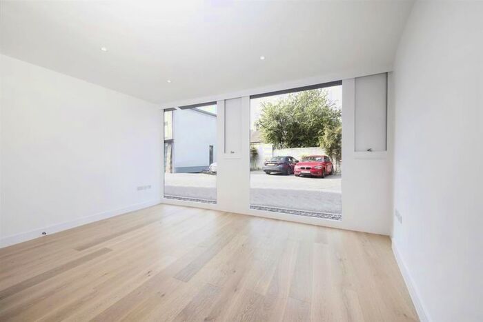 1 Bedroom Flat To Rent In Laburnum Place, Elderslie Road, London, SE9