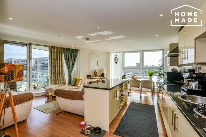 2 Bedroom Flat To Rent In The Mast, Albert Basin Way, E16