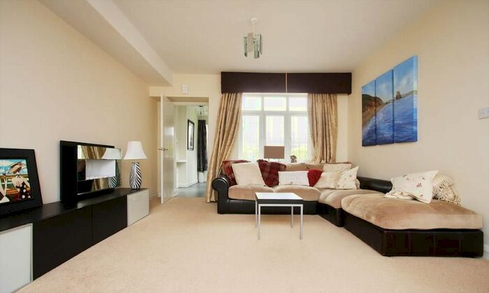 2 Bedroom Flat To Rent In Kings Oak Court, Manor Farm Drive, Tittensor, Staffordshire, ST12