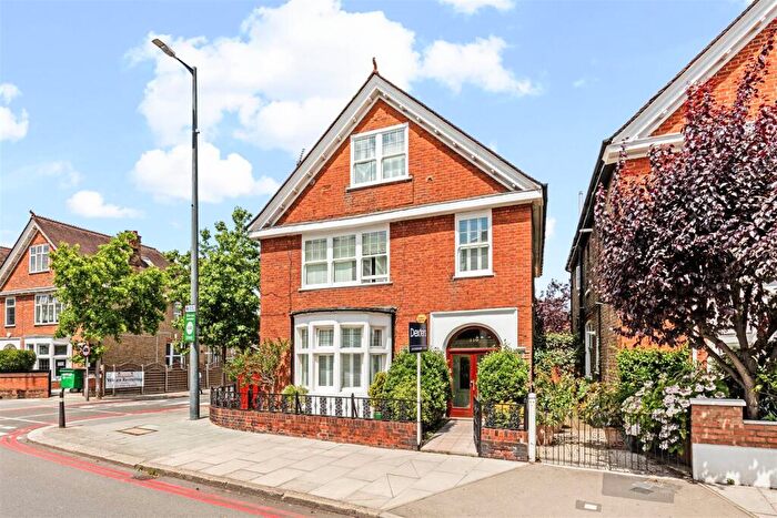 6 Bedroom Detached House For Sale In Upper Richmond Road West, East Sheen, SW14