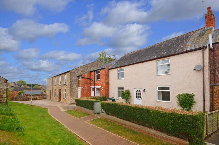 3 Bedroom Terraced House To Rent In Ringstead, NN14