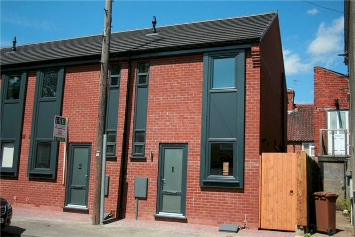 2 Bedroom Semi-Detached House To Rent In Bargate, Lincoln, LN5