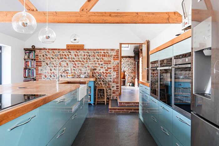 3 Bedroom Barn Conversion For Sale In Lower Gresham, NR11