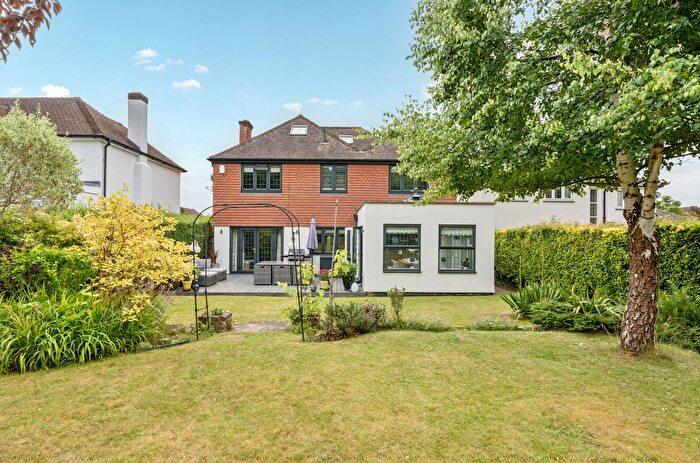 5 Bedroom Detached House For Sale In Woking, Surrey, GU22