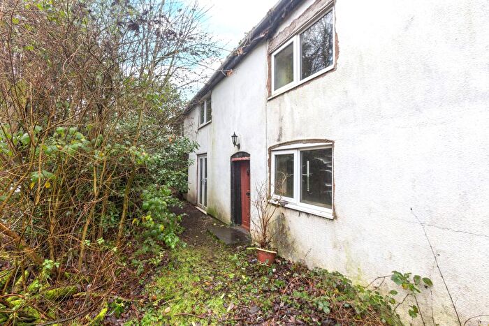 3 Bedroom Detached House For Sale In Cross Lane, Warrington, WA3