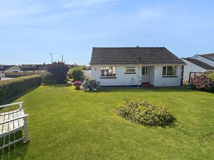 2 Bedroom Detached Bungalow For Sale In Dornafield Road, Ipplepen, Newton Abbot, TQ12