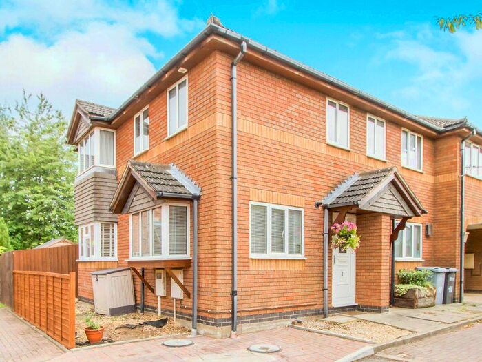 2 Bedroom Property To Rent In Park Lane, Oakham, LE15