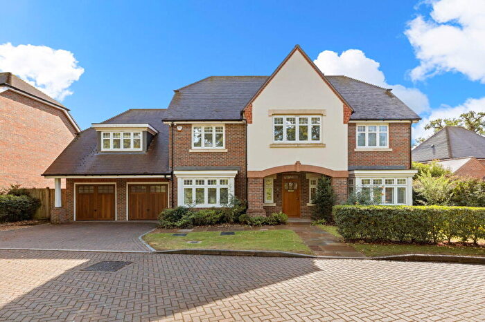 5 Bedroom Detached House For Sale In Leith Way, Cranleigh, GU6