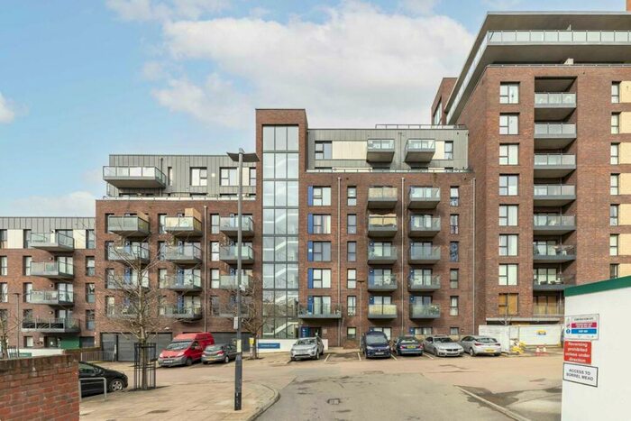 1 Bedroom Flat To Rent In Shearwater Drive, London, NW9