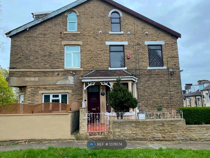4 Bedroom Terraced House To Rent In The Greenway, Bradford, BD3