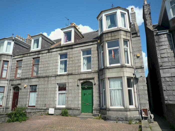 2 Bedroom Flat To Rent In Elmbank Terrace, Aberdeen, AB24